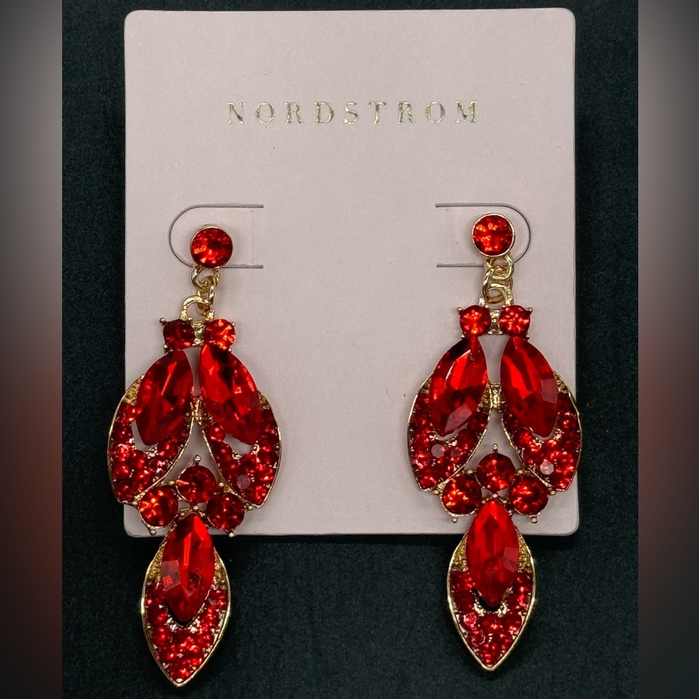 Dazzling Red Crystal Drop Earrings – Perfect for Any Occasion 🔥✨